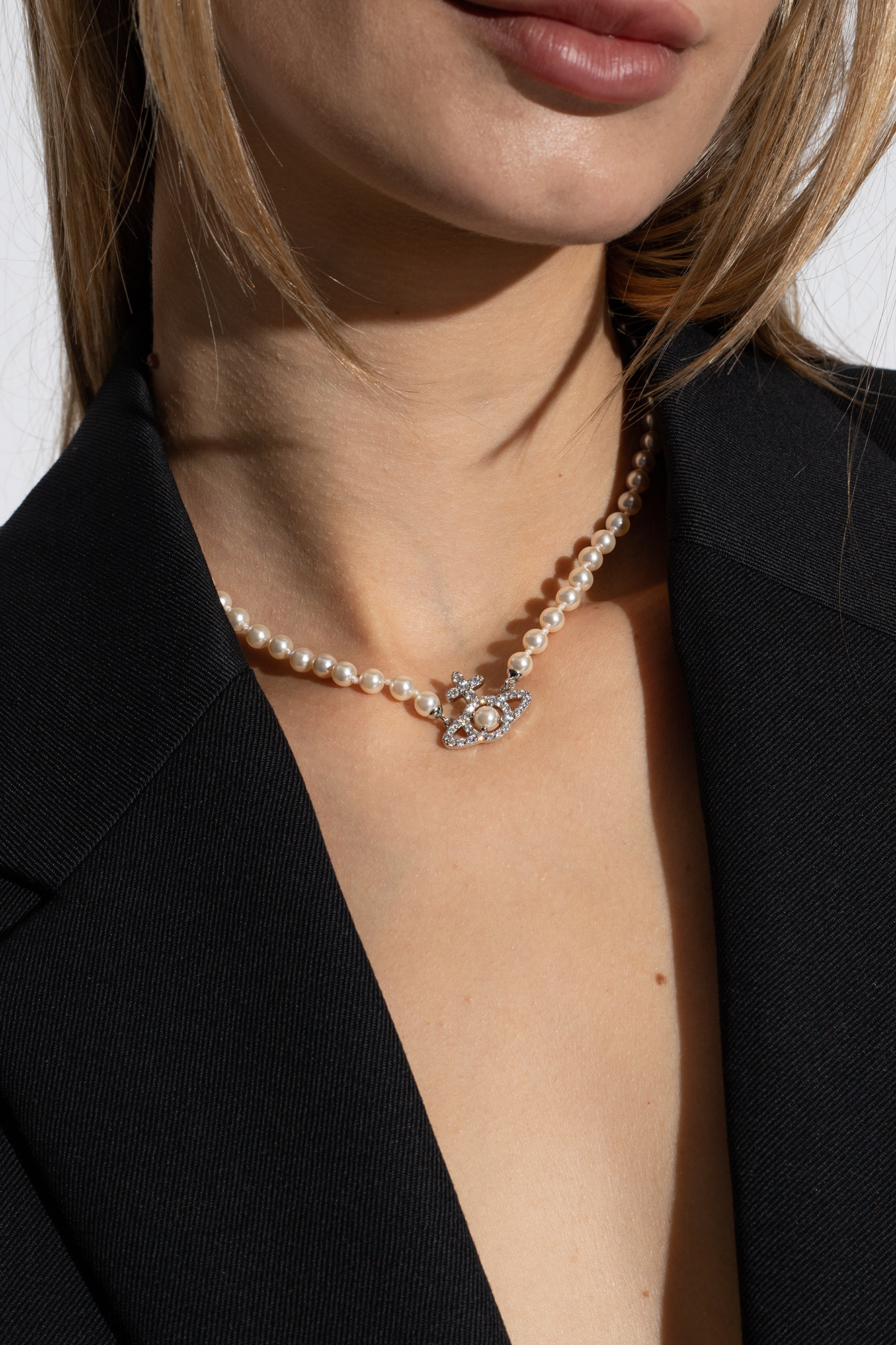 Cream 'Olympia' necklace Vivienne Westwood - Vitkac Canada